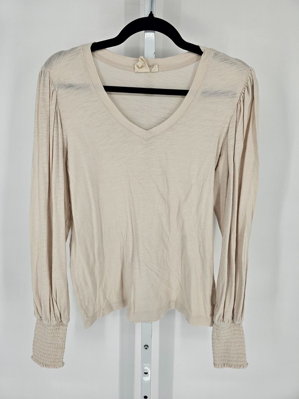 White Crow Womens Sz M Long Sleeve V Neck Boho Blouse Beige Smocked